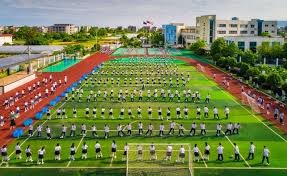 揭秘“补牌规则”：为什么庄家有时要补第三张牌而闲家不用？（解读补牌规则：为何庄家有时需补第三张牌，而闲家却不需要？）